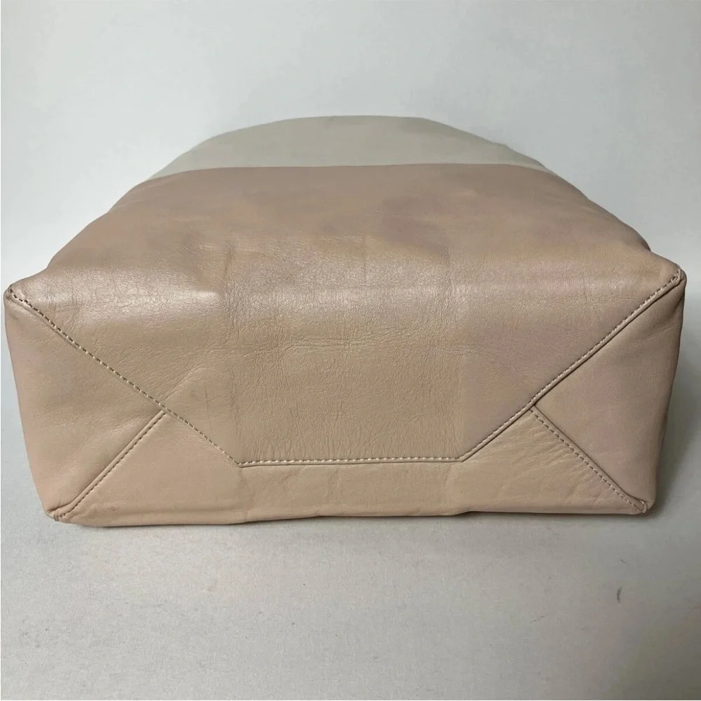 Celine Cream and Tan Leather Tote - Picture 5 of 10